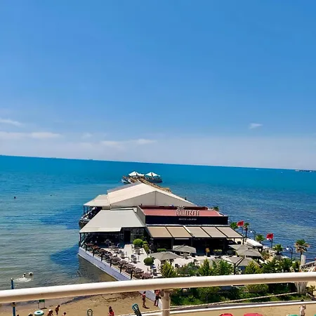 Апартаменты George Sea View *