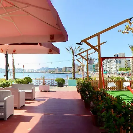 Apartment George Sea View *