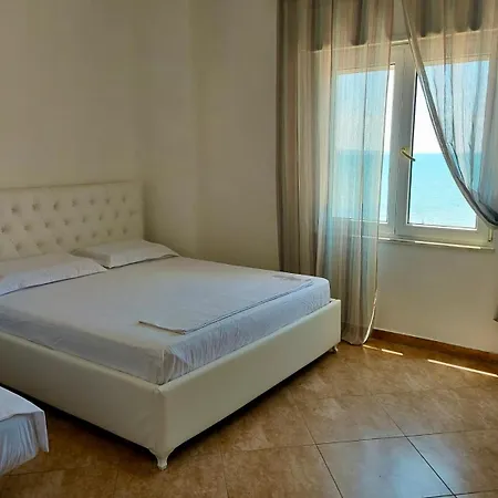 George Sea View Apartment Durres
